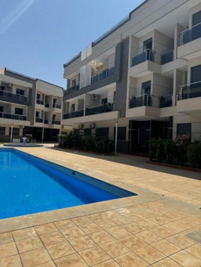 Saidia plage Apparemment entier avec piscine